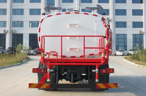 大運(yùn)運(yùn)途12方-13方灑水車(chē) 大運(yùn)運(yùn)途12方-13方灑水車(chē)